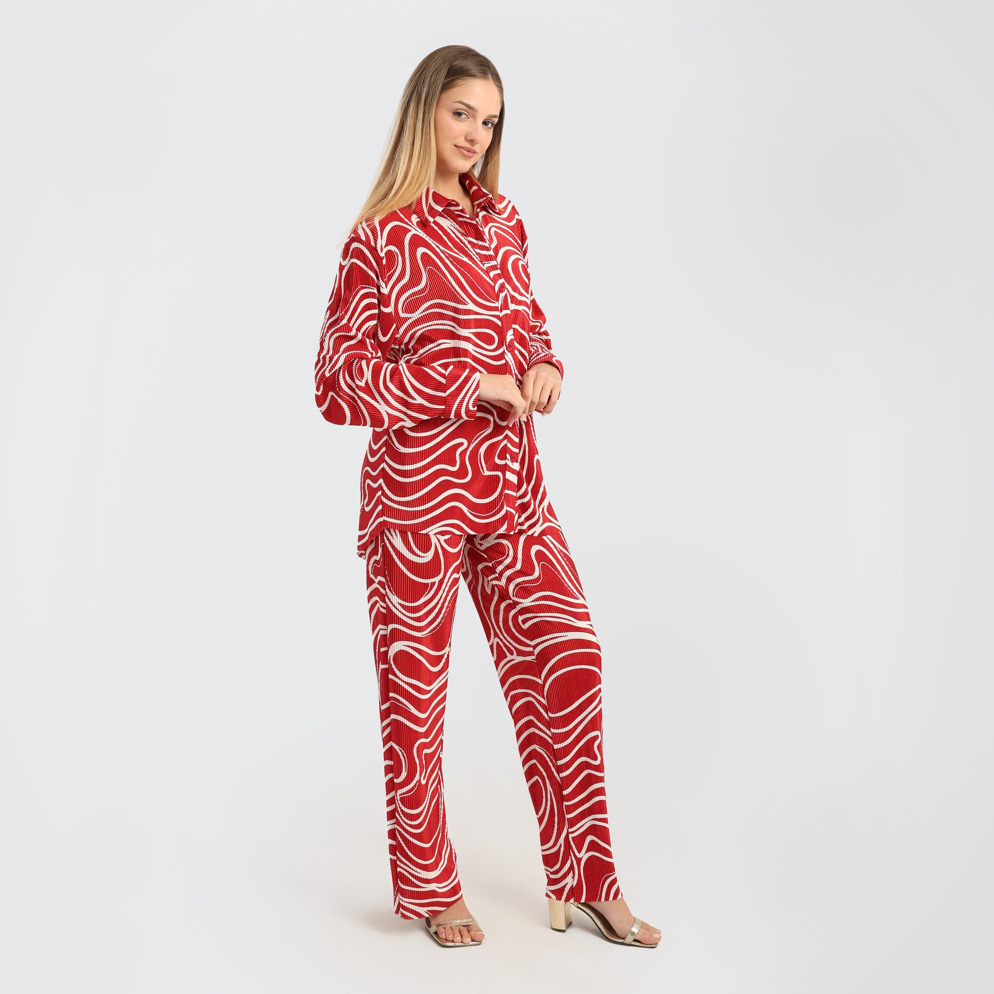 Chic Red & White Abstract Print Two - Piece Set – Button - Up Shirt & Wide - Leg Pants - Marca Deals - Flavie