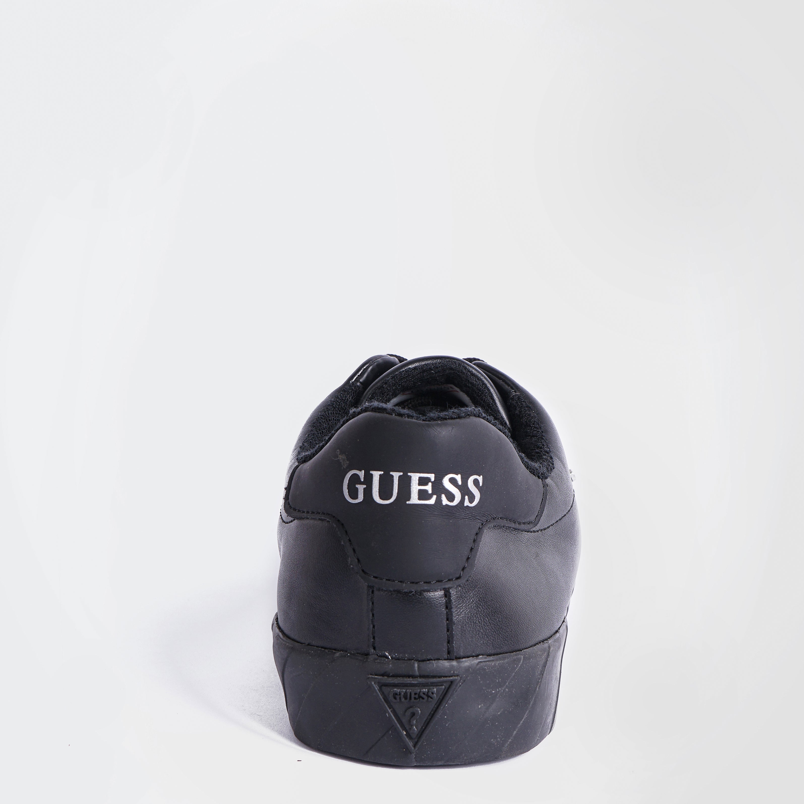 GUESS Men's Sneaker in Black - Marca Deals - Guess