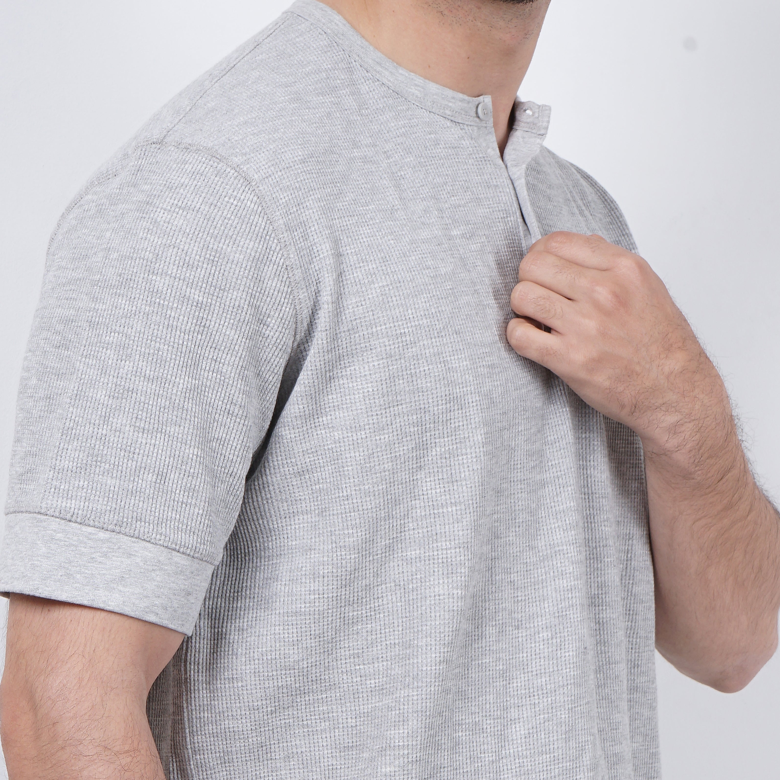 Mango Henley t-shirt - Marca Deals - Mango