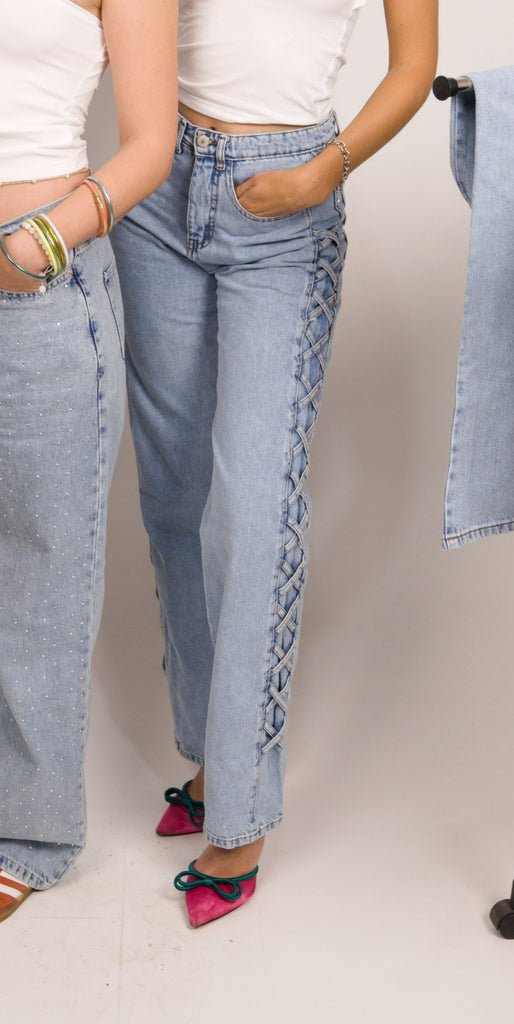 Singapore Denim - Crisscross Sided Jeans - Marca Deals - Design Kaf