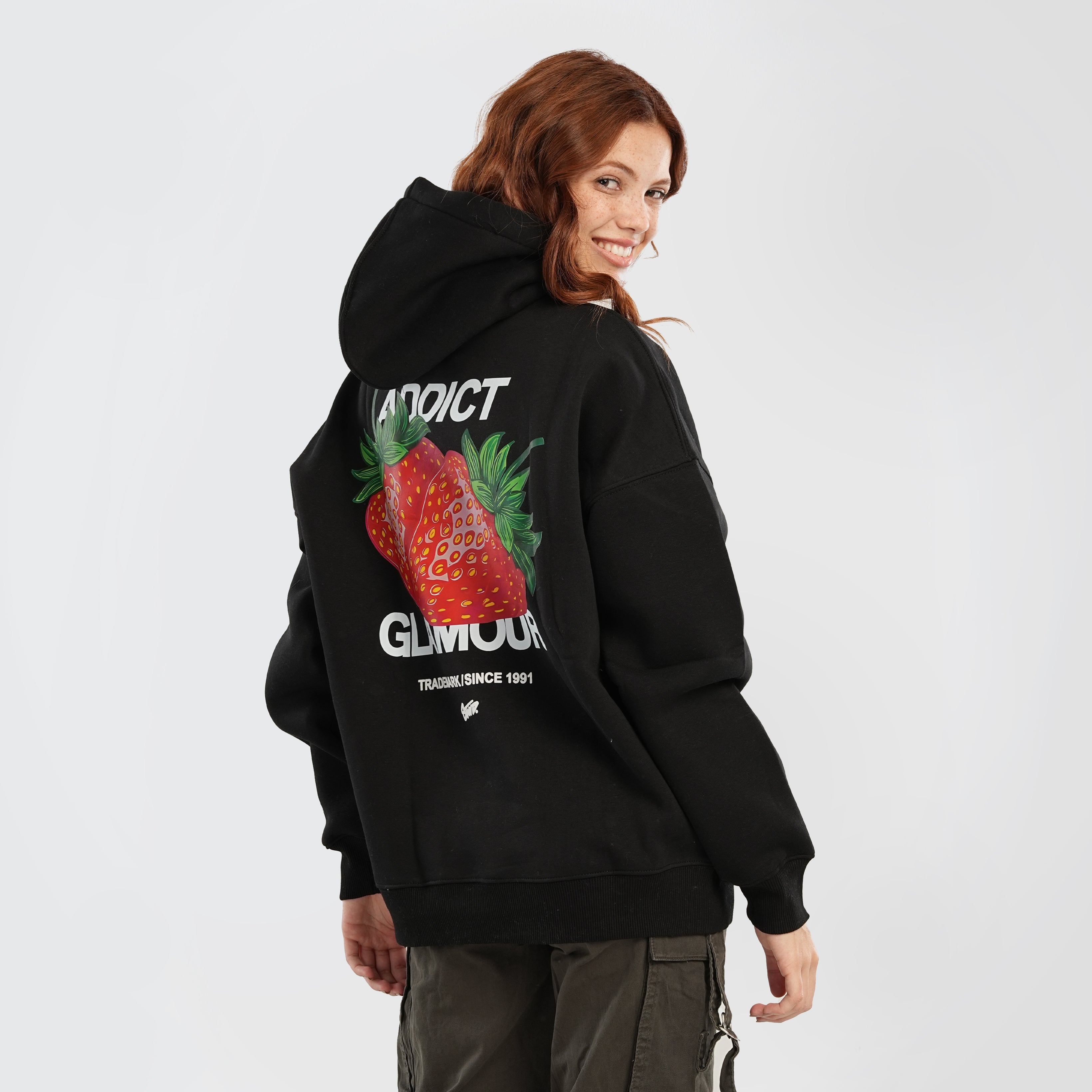 STWD hoodie with a strawberry print - Marca Deals - Pull and Bear